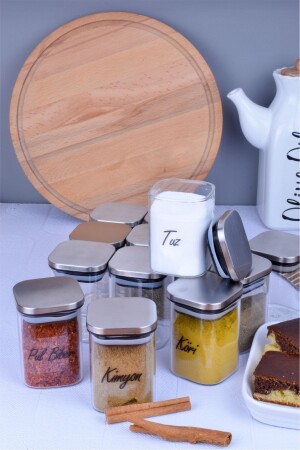 مجموعة من 12 صنف من الـ Borosilicate Spice Jars مع قوارب معدنية و 30 قطعة من الملصقات المقاومة للمياه - 6x9-200ml Szkbrkr. - Sezka Life