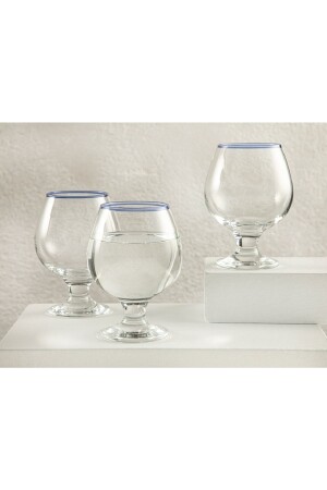 كوب من النظارات الكبيرة من النظارات الكبيرة من النظارات الكبيرة من النظارات الكبيرة من النظارات الكبيرة من النظارات الكبيرة من النظ - English Home