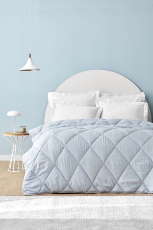 مينيز جريمز ميكرو فيبر مزدوج كيلت زرقاء 160 22. 08. 0004 - Sarah Anderson