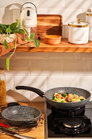 م.ن.ز-لوكا 2 قطعة الخبز والصوص مجموعة زرقاء رمدية 18-24 سم 600. 15.01.2553 - Emsan