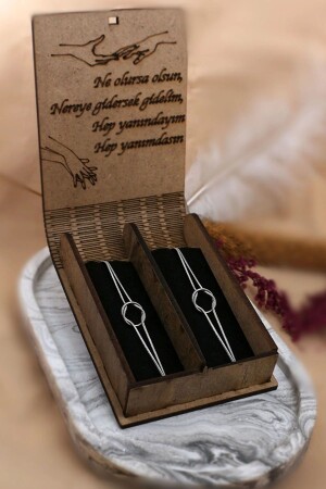 مجموعة من 2 عقدات من النواة الفضية والذهبية معصم حبيب مع صندوق هدية من الخشب - Dukkanka