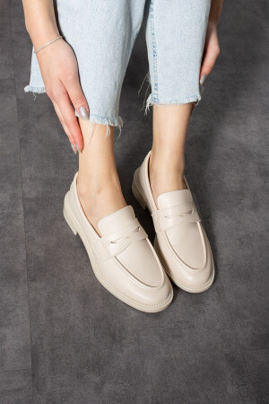 2024 Beige Daily Leofer Damenschuhe - Ayax