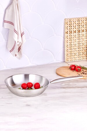 (منيز-بيانكا) ، فولاذ 24 سم 153 03.08.1264 - Karaca