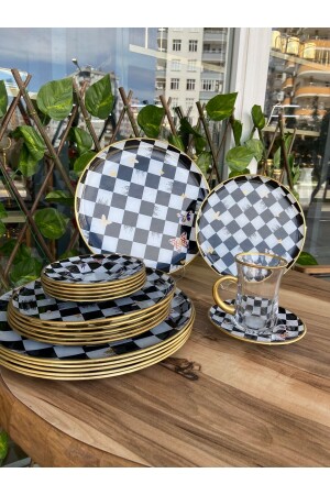 مجموعة من الـ 24 قطعة من الـ MNZ - GÜRCÜGLASS