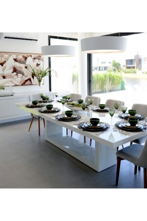 طاولة تناول الطعام من اللاكار الأبيض بدون مقاعد فاخرة 240 × 100 ارتفاع 77 سم - Luxury Villa