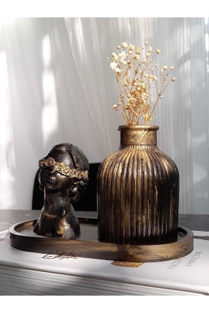 مجموعة من 3 عباسات مع شخصيات نسائية قديمة وأشياء تزيينية وألواح وأعباس وأشكال وتجارة تزيينية - Dnz Dekor