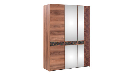 الموضة المملكية من 3 أبواب - Cadde Yıldız