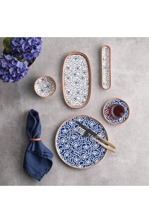 مجموعة من الفطور من 