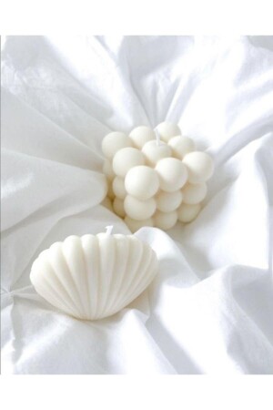 مجموعة من 3 شموع مزخرفة مزخرفة من لون أبيض - Favori Home