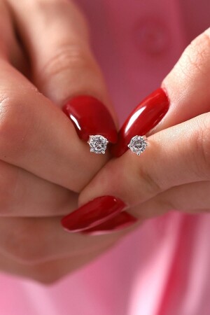 أذن الماسة النموذجية من الحجر الغامز واحد من 4 مم - مصدقة - Kar Diamond