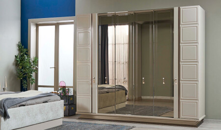 الملبس من باب 6 من المنطقة - Cadde Yıldız