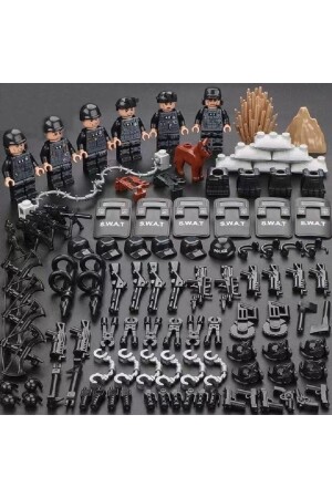 جندي من قِبل (منز-6) يضع جميع الملحقات في الصورة - marimari