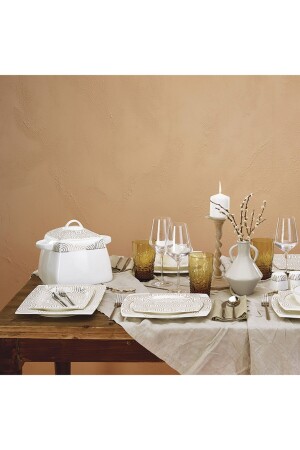 (منيز) - العظام الجميلة (زيغاما) الذهبية 60 قطعة مربع عشاء مجموعة 12 شخصًا 153. 03. 08. 0141 - Karaca