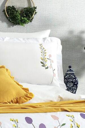 8-teiliges botanisches Doppelbett-Bettbezug-Set mit bunter Blumenstickerei und Mikrokamm-Tagesdecke SRBNHMNAK1BTN - 4