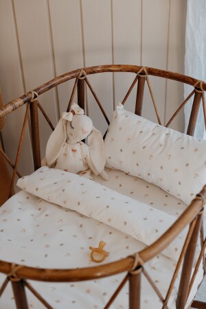 مجموعة غطاء سرير (80X110) من ورق ديزي - Tba Collection