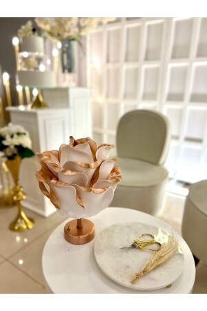 م.ن.ز-ديكور إيفا الزهرة الاصطناعية مصباح طاولة بلا سلك النحاس العلوي النحاس السفلي (9 ف بطارية 75-90 ساعة) M - Maison Avf