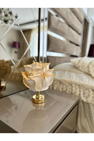 مكنز ديكور إيفا الزهرة الاصطناعية مصباح طاولة بلا سلك فوق الذهب أسفل الذهب المشرق (9 ف بطارية 75-90 ساعة) M194 - Maison Avf