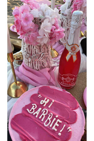 Alkoholfreier Champagner „Bride To Be“-Partygetränk mit Erdbeergeschmack, rosafarbener Cocktail, 750 ml, mit Glas hppygnc368 - 3