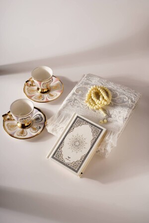 Anneler Günü Hediyesi-anneye Hediye Seti-beyaz Kuran-ı Kerim Seccade-kahve Fincanı Hediye Seti - Huge Home