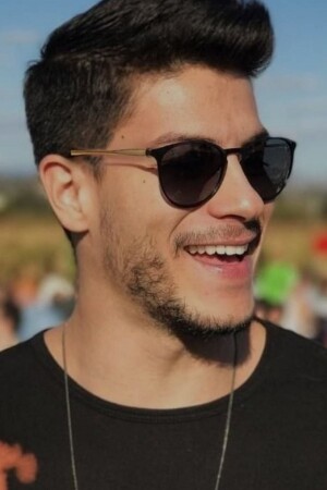 Ariana Schwarze Unisex-Sonnenbrille ariana111 - ModaLand