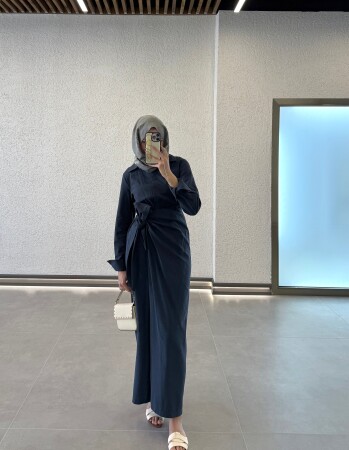Arwen Bağlamalı Keten Elbise - Lacivert - Nuuwears