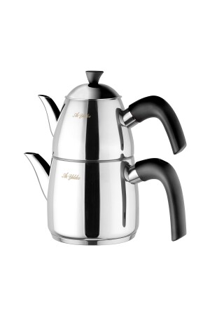 مجموعة من الشايات من نوع 