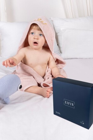 MNZ-Baby Towel and Pouch Set Crown Embroidered Mix of Natural Bamboo and Pure Cotton 2 حقائب 1 سد في صندوق خاص BKR230328 - EIFIN