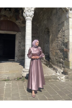 Bera Abiye Gül Kurusu - Moolisa