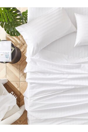 Beyaz Pamuklu Çizgili Saten Lastikli Çarşaf Takımı + Yastık Kılıfı - Caqqa