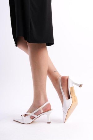 Beyaz Rugan 5 Cm Topuklu Ayakkabı Stiletto Bantlı Toka Detaylı Sivri Burun Nikah Düğün Gelin Ayakkab - 4