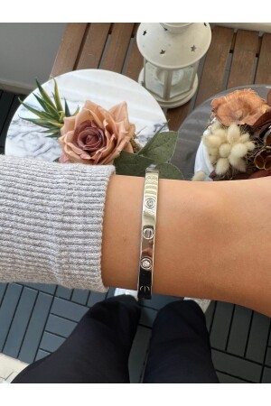 زنزانة فواتير زنزانية معطفة من حجر من النسائية - Jackferrero