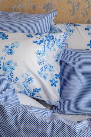 Blaues Blumen-Bettbezug-Set für Doppelbett, 2 Kissenbezüge, doppelseitig gestreift, 200 x 220 SEVILLA-D - 9