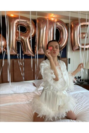 Bride Nakışlı Otrişli Detaylı Gelin Sabahlığı BYBAFOSB - By Burcu Arıcıoğlu