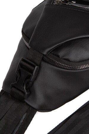 Brusttasche aus gewaschenem Leder mit Kopfhörer und Ladeanschluss, Einhand-Umhängetasche, Schwarz 2052 - 5