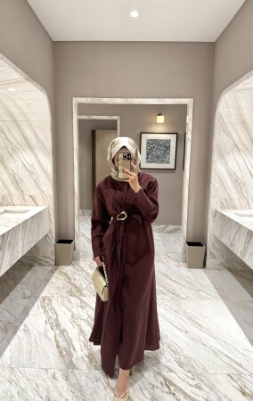 Büyük Tokalı İpeksi Elbise - Bordo - Duendeca