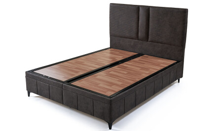 قاعدة منز-ديفا - Cadde Yıldız