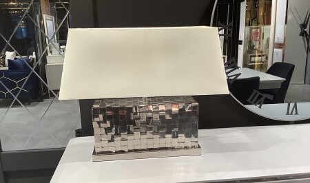 مُصدر مصباح من النسخة الذهبية من النسخة الذهبية - Cadde Yıldız