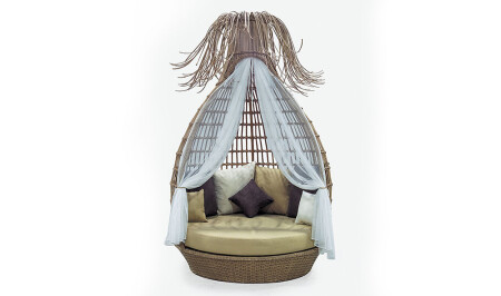 مقعد الحديقة في الجامعة من نيزل - البرازيل - Cadde Yıldız