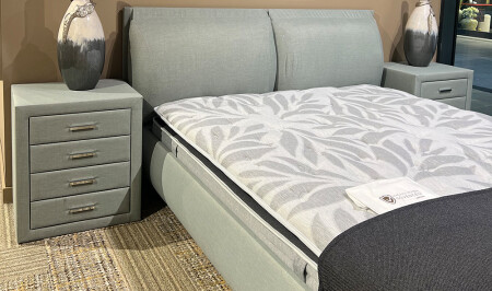 مقعد ليلي من ام ن ز- ياتسان برايفيليد - النقود - Cadde Yıldız