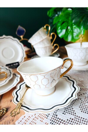 كوب شاي من فخورة 