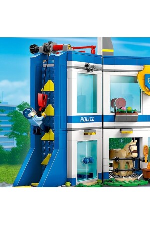 ® City Police Training Academy 60372 – Bauset für Kinder ab 6 Jahren (823 Teile). Lego 60372 - 5
