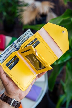 Columbia Mini-Damenbrieftasche aus veganem Leder in Gelb mit Münzfach und losem Kartenhalter COLUMBIA - 5