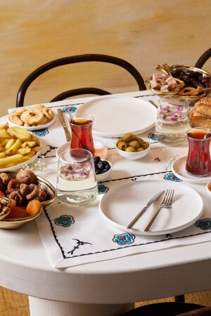 MNZ-Cordelia White 26 Piece Porcelain Breakfast/Serving Set لـ 6 أشخاص - Karaca