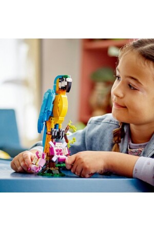 ® Creator Exotic Parrot 31136 – Spielzeug-Bauset für Kinder ab 7 Jahren (253 Teile) - 9