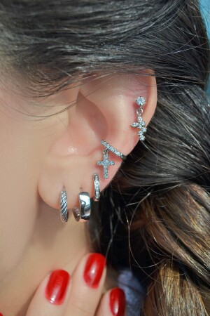 Cross Earcuff Haç Model Sıkıştırmalı Kıkırdak Küpe Sol - 4