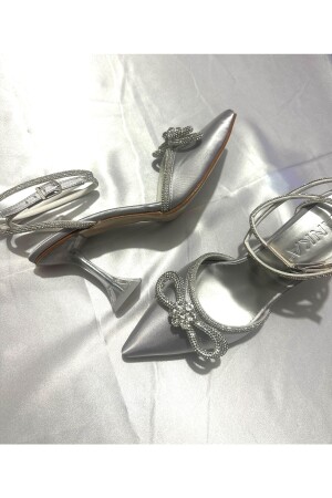 Damen-Abendschuhe aus silbernem Satin, 8 cm, transparent, mit Absatz, Schleife und Stein, spitzer Zehenbereich, Angelina - 3