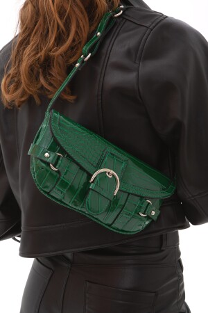 Damen-Umhängetasche „Emma“ aus Lackleder mit Skizzendruck im Baguette-Stil, Grün - 2