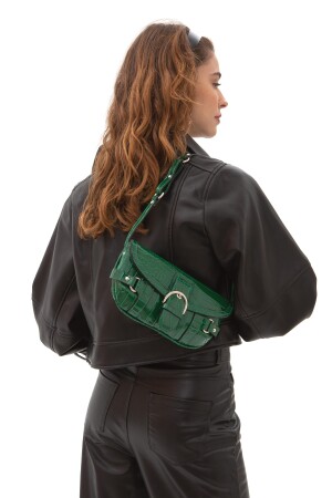 Damen-Umhängetasche „Emma“ aus Lackleder mit Skizzendruck im Baguette-Stil, Grün - 4