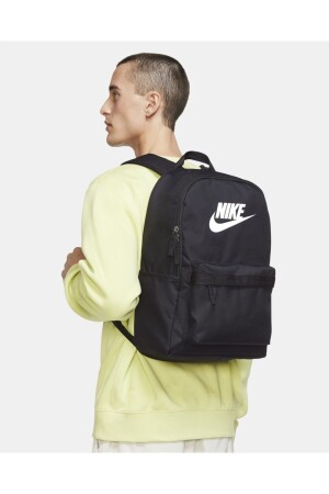 مدرسة التراث من المنطقة (منز) والحقيبة الظهر (DC4442-010) - Nike