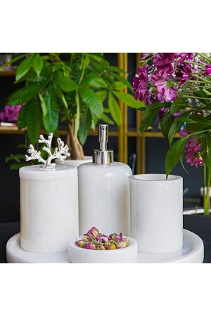 Dekoratif Beyaz Mermer Gümüş Mercan Detaylı 5 Li Banyo Seti Takımı BEYAZGOLDMERMER5 - MIARIK DESIGN & DEKORASYON